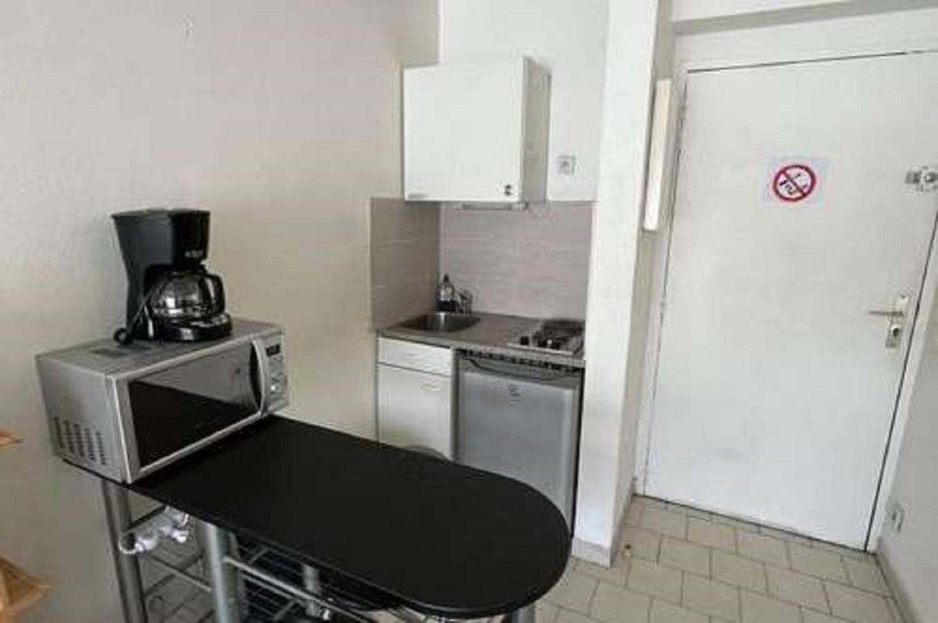 Beau Studio , Ensoleille, Wifi, Etage 5 Ascenceur Apartment Marseille Ngoại thất bức ảnh