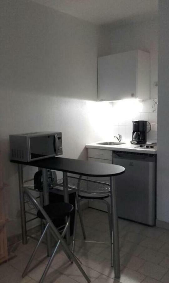 Beau Studio , Ensoleille, Wifi, Etage 5 Ascenceur Apartment Marseille Ngoại thất bức ảnh