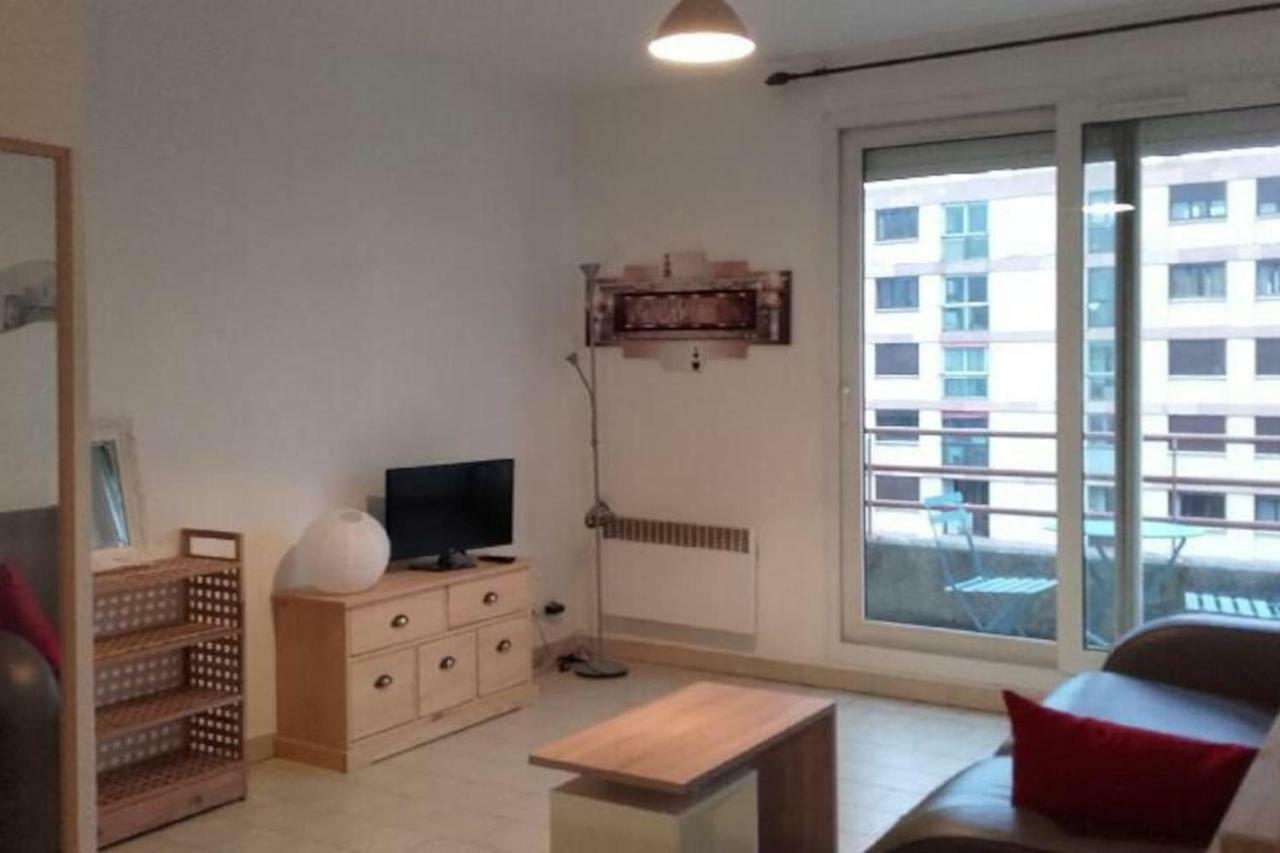 Beau Studio , Ensoleille, Wifi, Etage 5 Ascenceur Apartment Marseille Ngoại thất bức ảnh